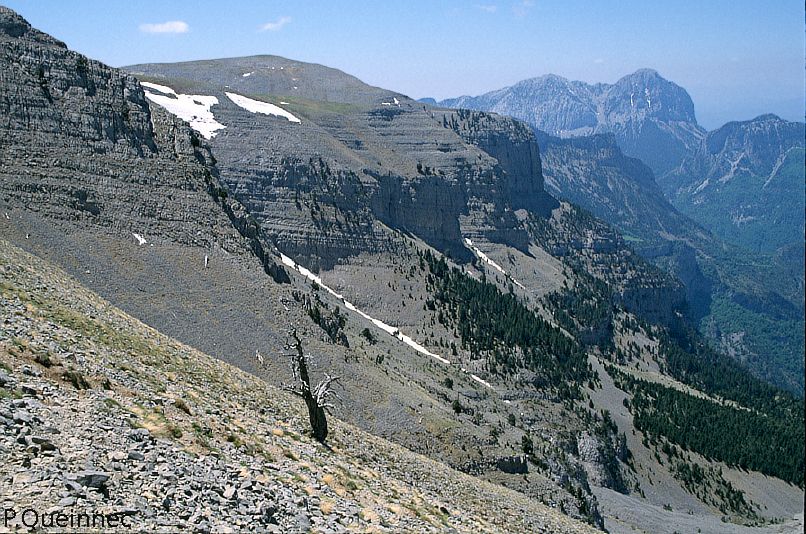 Montée au Cotiella